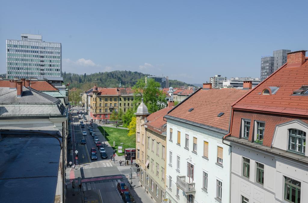 Apartment Fine Dalmatinova Любляна Екстериор снимка