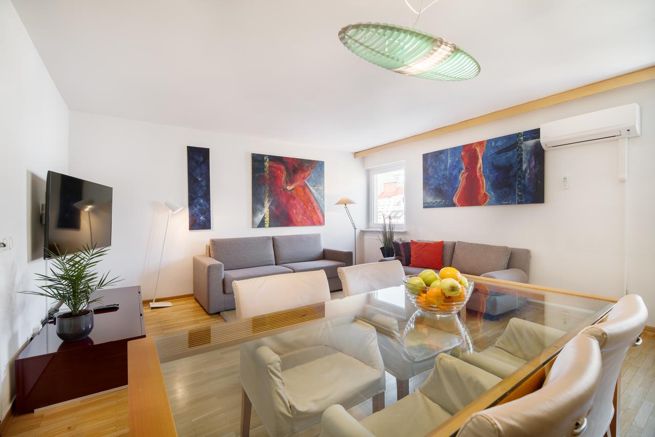 Apartment Fine Dalmatinova Любляна Екстериор снимка