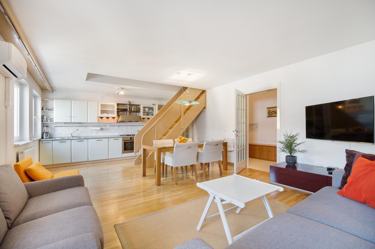 Apartment Fine Dalmatinova Любляна Екстериор снимка